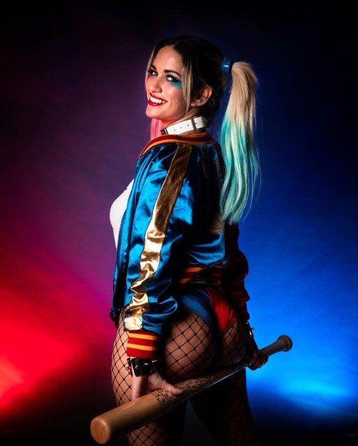 Crazy??? Me??? Why would you think that? 📸 @nate_takes #harleyquinn...