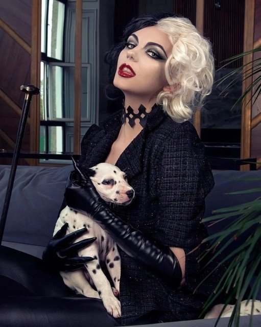 How do you like my Cruella?) Do you like Dalmatians?)Full...