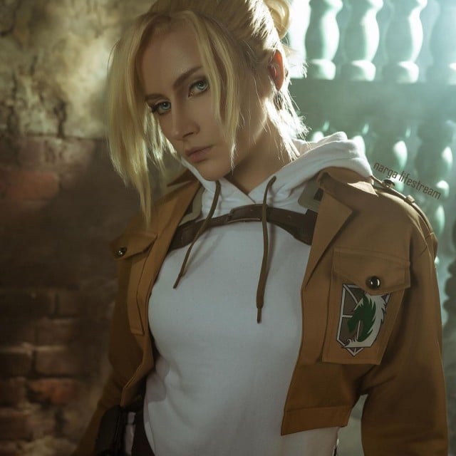 Annie Leonhart. 👊🏻I desperately need to upgrade this cosplay and...