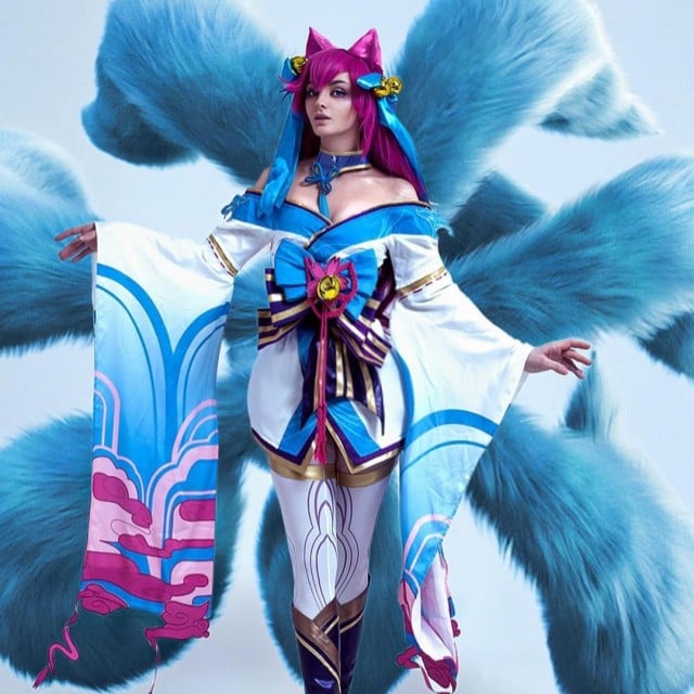 Ahri Spirit Blossom will accompany you in December! 🦋 This...
