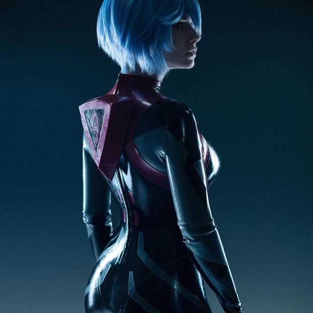 Who are you? -Ayanami Rei…Latex by @violet_spider Photo by @makkstobi...
