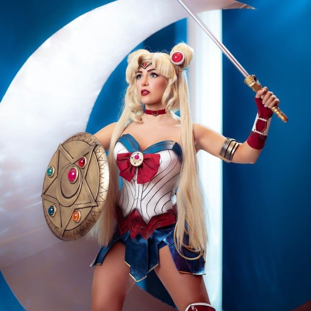 Everyone’s hotter with a sword 😤🌙Photography: @fotobyryanCosplay made by me#sailormoon...